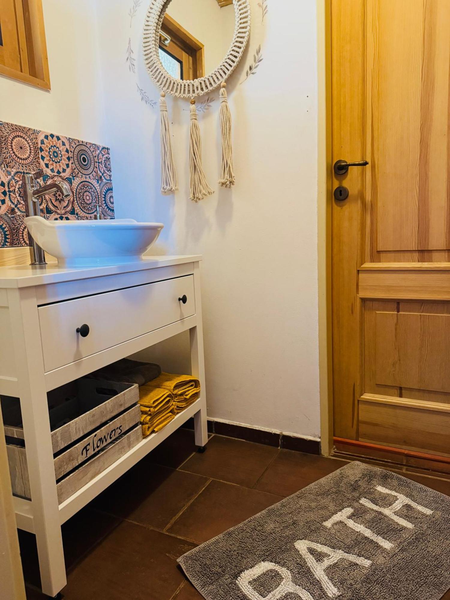 Apartman Na Ranci Pod Lovosem Velemin Buitenkant foto